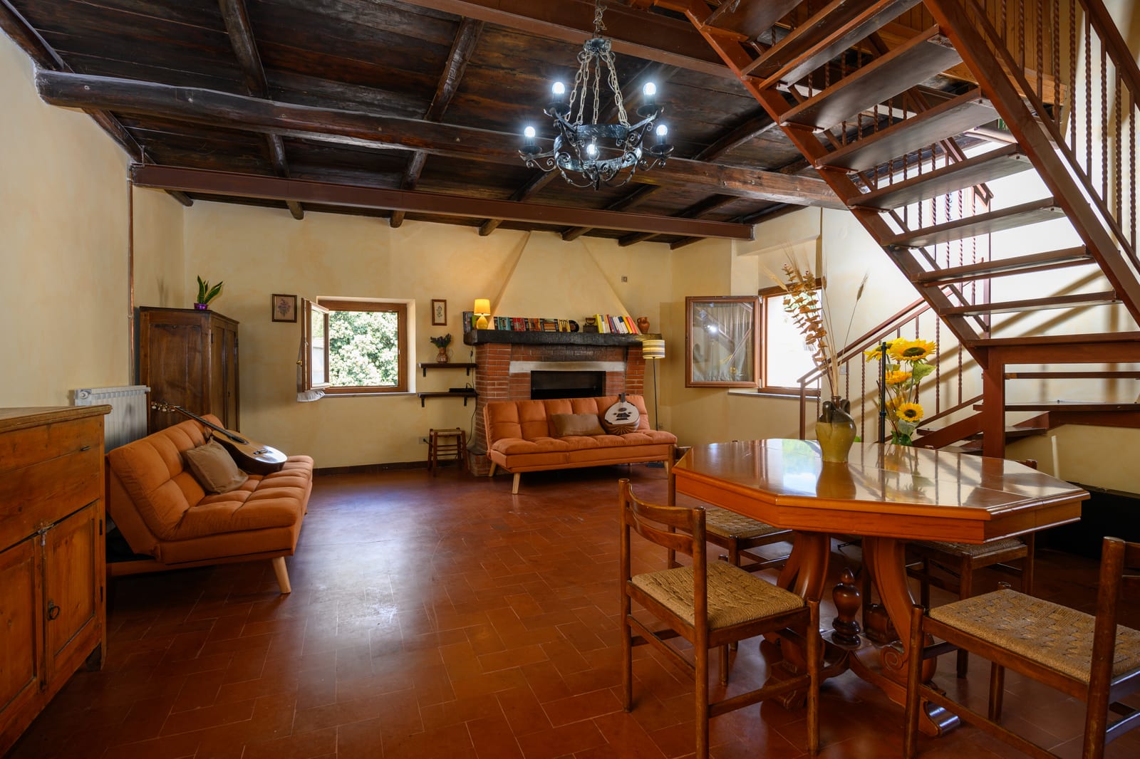 Salone con camino, Casa del Castello