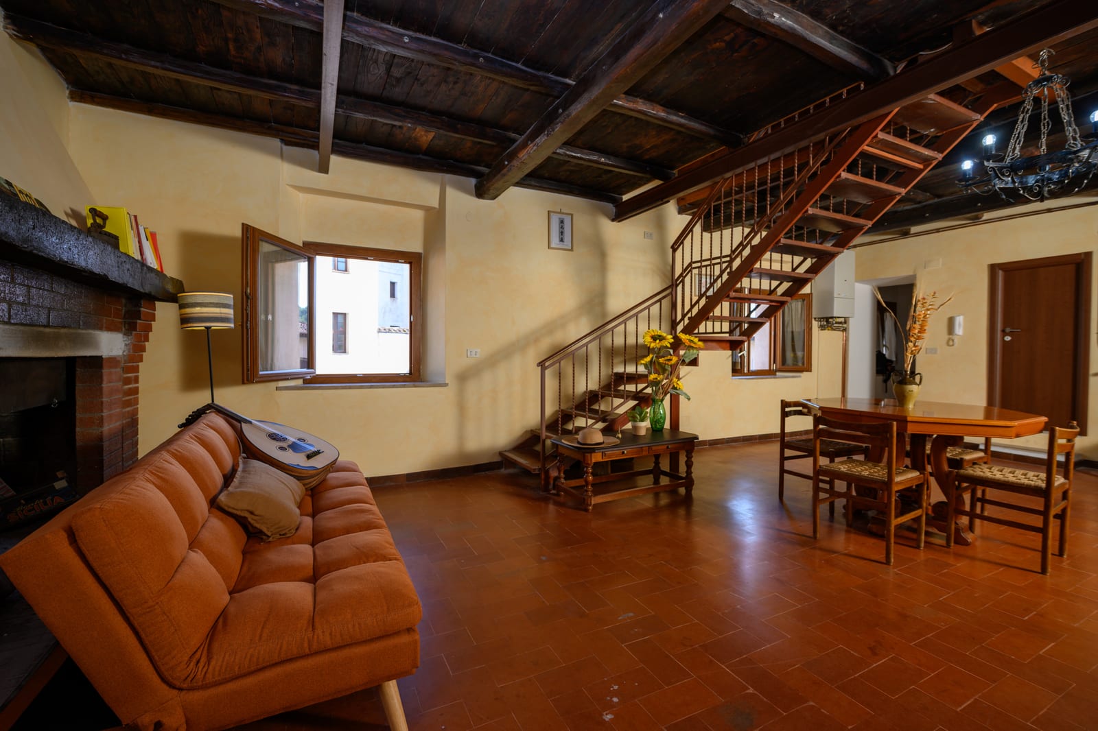 Dettaglio interno, Casa del Castello